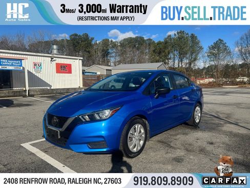 Used 2020 Nissan Versa S image 1