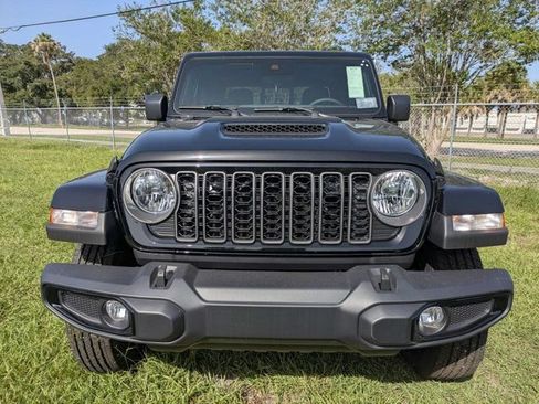 New 2025 Jeep Gladiator Sport AWD/4WD image 8