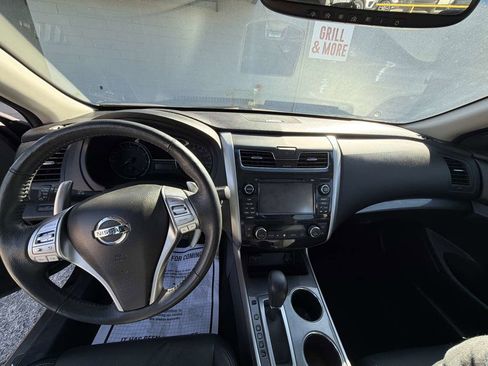 Used 2015 Nissan Altima 3.5 SL image 5