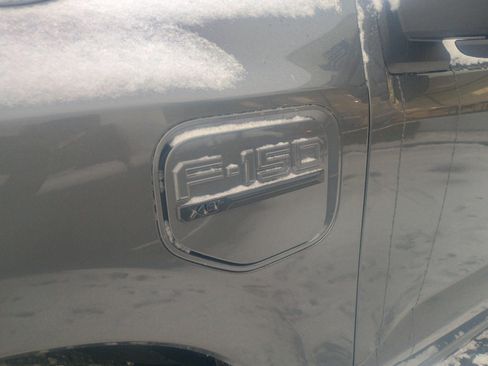 Used 2023 Ford F150 Lightning XLT image 5