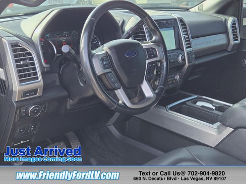 Used 2017 Ford F350 Platinum w/ Platinum Ultimate Package image 5