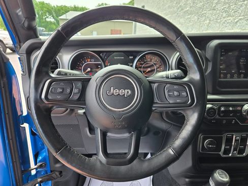 Used 2021 Jeep Gladiator Sport AWD/4WD image 19