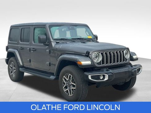 Used 2025 Jeep Wrangler Sahara w/ Safety Group image 36