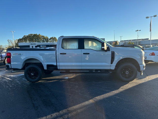 Certified 2025 Ford F250 XL w/ STX Appearance Package AWD/4WD image 8