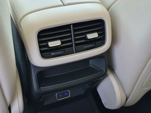 Used 2026 Mercedes-Benz GLE 450e 4MATIC image 18
