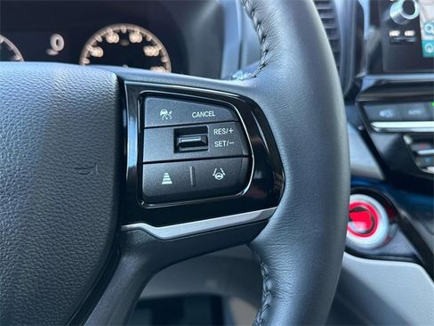 Certified 2025 Honda Odyssey Touring image 24