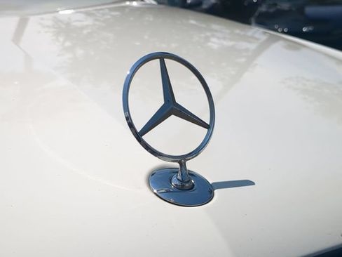 Used 2011 Mercedes-Benz E 350 4MATIC Sedan image 13