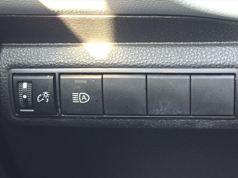 Used 2022 Toyota Corolla SE image 21