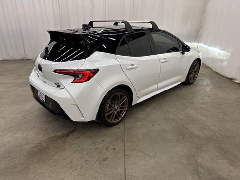 Used 2025 Toyota Corolla SE image 25