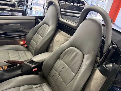 Used 2001 Porsche Boxster image 8