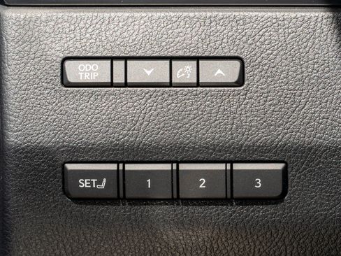 Used 2025 Lexus GX 550 AWD/4WD image 25