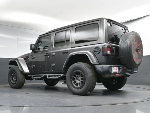 Used 2021 Jeep Wrangler Unlimited Rubicon w/ Xtreme Recon 35" Tire Package image 28