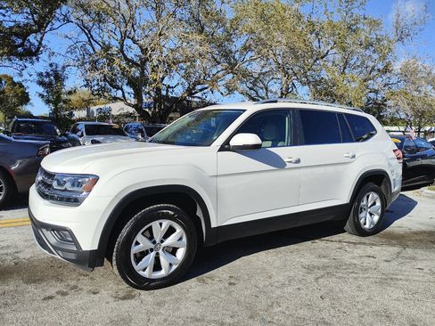 Used 2018 Volkswagen Atlas SE image 3