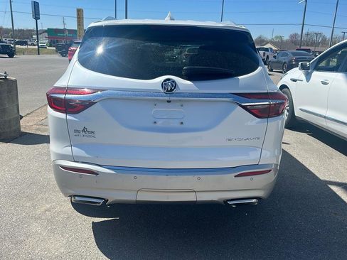 Used 2018 Buick Enclave Premium w/ Experience Buick Package image 5