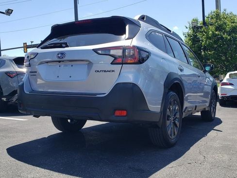 Used 2024 Subaru Outback Onyx Edition AWD/4WD image 11