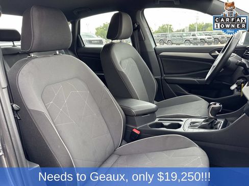 Used 2025 Volkswagen Jetta Sport FWD image 23