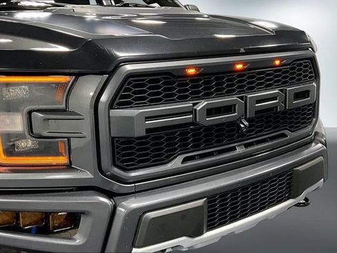Used 2018 Ford F150 Raptor w/ Equipment Group 802A Luxury AWD/4WD image 28