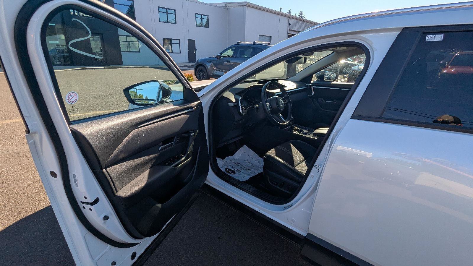 Used 2025 MAZDA CX-50 AWD 2.5 S w/ Preferred Package image 9