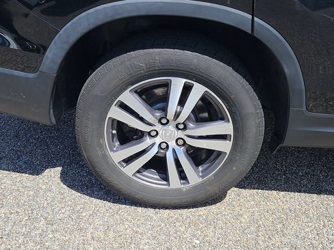 Certified 2017 Honda Pilot EX-L image 9