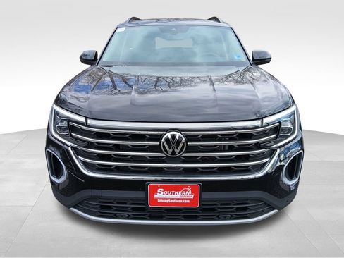 New 2026 Volkswagen Atlas SE FWD image 8