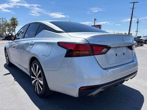 Used 2022 Nissan Altima 2.5 SR FWD image 5