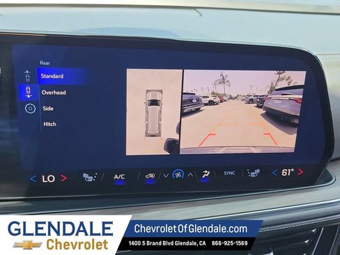 Used 2025 Chevrolet Suburban Z71 AWD/4WD image 27