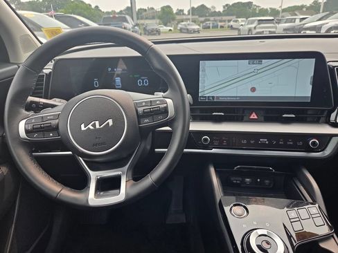 Used 2024 Kia Sportage EX w/ EX Premium Package AWD/4WD image 13