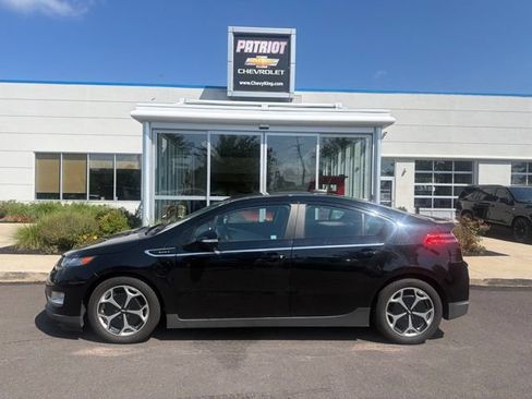 Used 2015 Chevrolet Volt Premium w/ Premium Trim Package FWD image 1