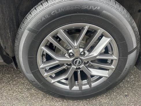 Used 2022 Nissan Rogue S image 10