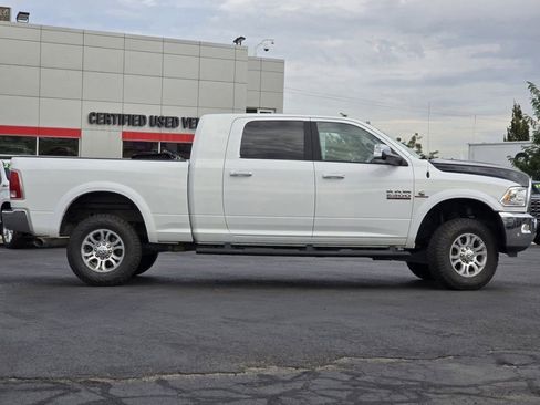 Used 2018 RAM 2500 Laramie w/ Cold Weather Group image 27