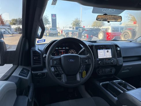 Used 2017 Ford F150 XL w/ Equipment Group 101A Mid image 6