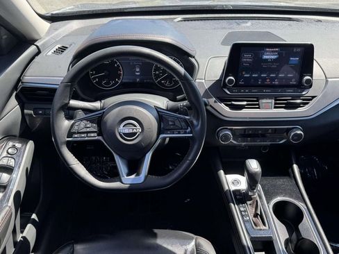 Used 2023 Nissan Altima 2.5 SR FWD image 31