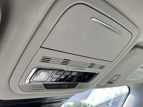 New 2026 Lincoln Nautilus Reserve AWD/4WD image 35