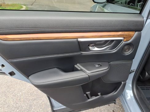 Used 2021 Honda CR-V EX-L image 9
