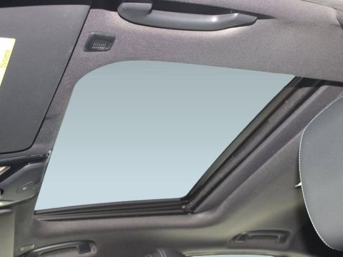 Used 2022 BMW 330i xDrive 330i xDrive image 15