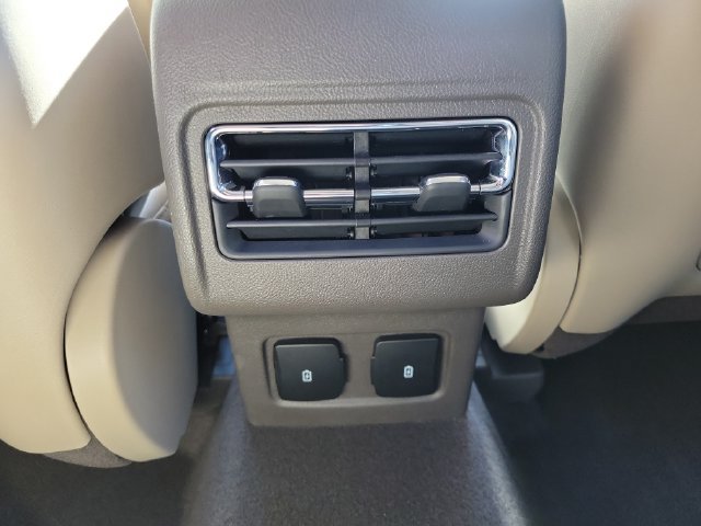 Used 2024 Lincoln Corsair FWD w/ Equipment Group 101A image 25
