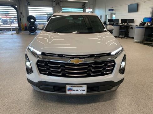 New 2026 Chevrolet Equinox LT w/ Safety and Technology Package image 2