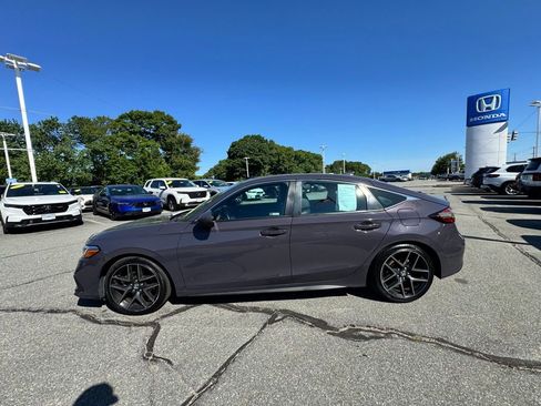 Used 2023 Honda Civic Sport Touring image 3