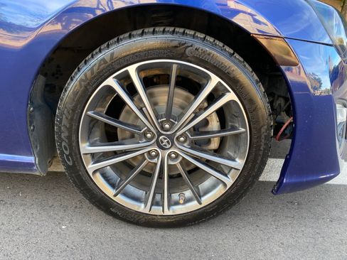 Used 2016 Scion FR-S image 10