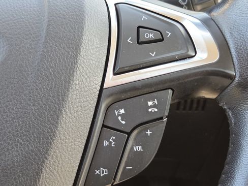 Used 2023 Ford Edge SEL w/ Convenience Package AWD/4WD image 11