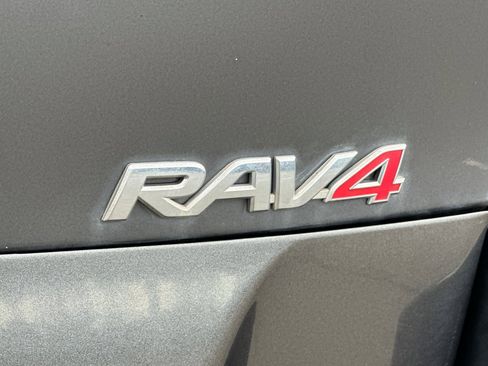 Used 2011 Toyota RAV4 Sport image 49