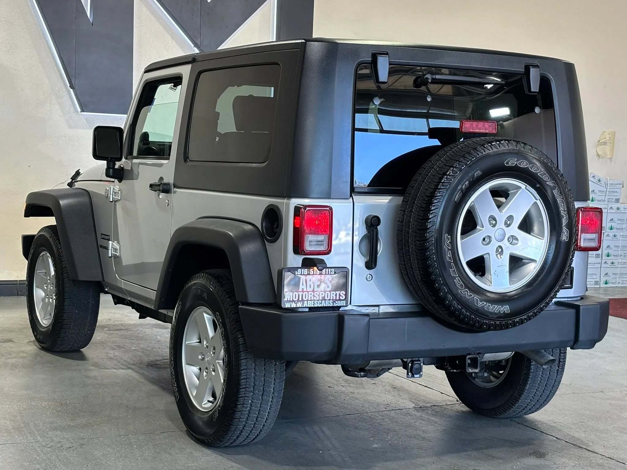 Used 2010 Jeep Wrangler Sport AWD/4WD image 7