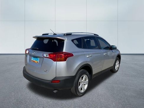 Used 2014 Toyota RAV4 XLE AWD/4WD image 3