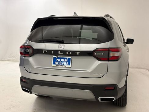 New 2026 Honda Pilot Elite image 9