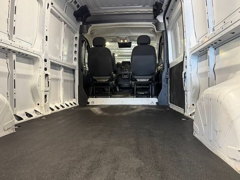 Used 2024 RAM ProMaster 2500 w/ Convenience Group FWD image 25