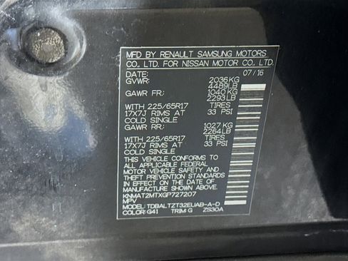 Used 2016 Nissan Rogue SV w/ SV Premium Package image 40