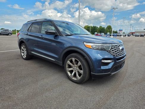 Used 2020 Ford Explorer Platinum AWD/4WD image 3