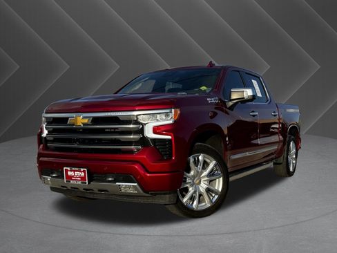 Used 2024 Chevrolet Silverado 1500 High Country AWD/4WD image 2