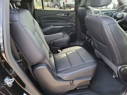 Certified 2025 Chevrolet Traverse LT image 26