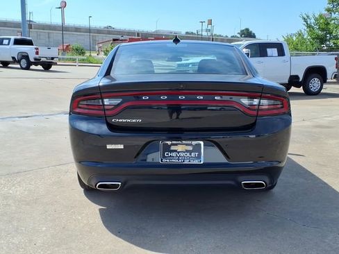 Used 2023 Dodge Charger SXT RWD image 6